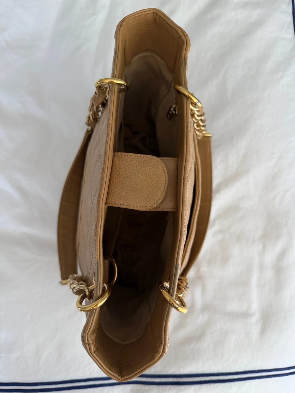 CHANEL Vintage Caviar Quilted Tan Leather Shoulder Tote with Gold Chain Straps - Picture 6 of 16